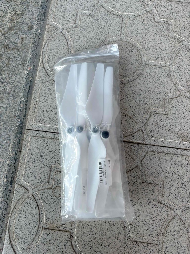 Cánh quạt DJI Phantom 3 Trắng. Mua bán Phụ kiện (Màn hình, Chuột...) tại Huyện Hòa Vang Đà Nẵng được đăng bởi Louis Colin Samel hình 1