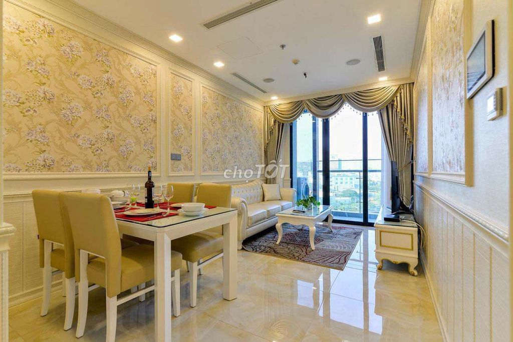 Cần cho thuê căn hộ giá cực tốt tại The GoldView Quận 4 80m² 2PN 2WC.