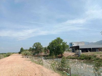 HƠN 1HA ĐẤT VƯỜN CÓ NHÀ SẴN TẠI TÀ BO – PHAN RÍ, GIÁ CHỈ 3,2 TỶ