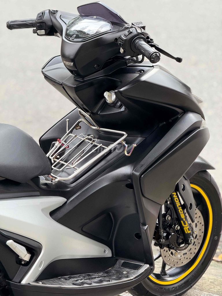 NVX 2018 KHOÁ SMAKEY PHANH ABS ĐẸP KEN CHÍNH CHỦ. Mua bán Xe máy tại Quận Cẩm Lệ Đà Nẵng được đăng bởi SƠN THỊNH  hình 11