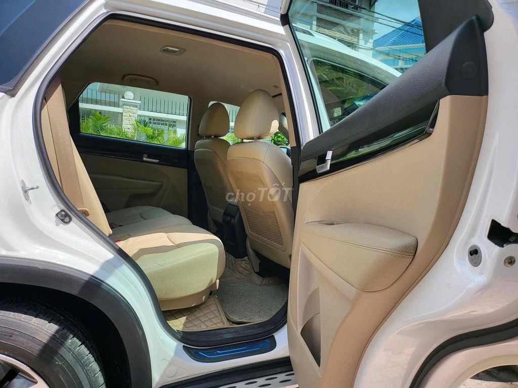 Kia Sorento đk lần đầu t8.2017 máy xăng . Mới 98%. Mua bán Ô tô tại Quận 10 Tp Hồ Chí Minh được đăng bởi Quỳnh Như hình 12