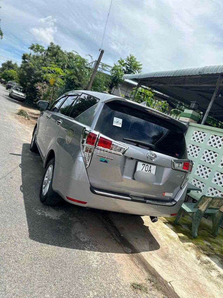 Toyota Innova 2019 2.0E - 86000 km