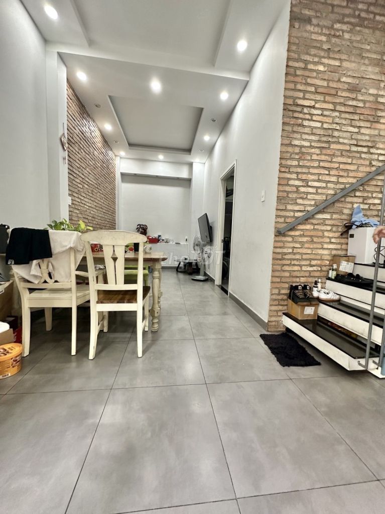 Lê Quang Định sát Bình Thạnh, DT Khủng 60m2 Giá Chỉ 5.9 Tỷ