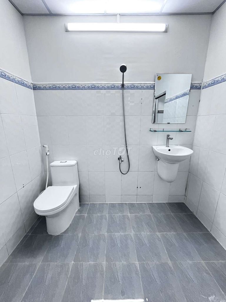 NHÀ HƠN 160M2, HẺM OTO NGAY CHUNG CƯ 4S, SÂN CỰC RỘNG. 3PN 3WC