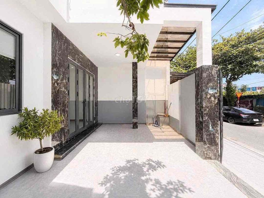 Аренда · 3 комн. · 108 м² · Quận Hải Châu, ул. Đường Phạm Văn Bạch