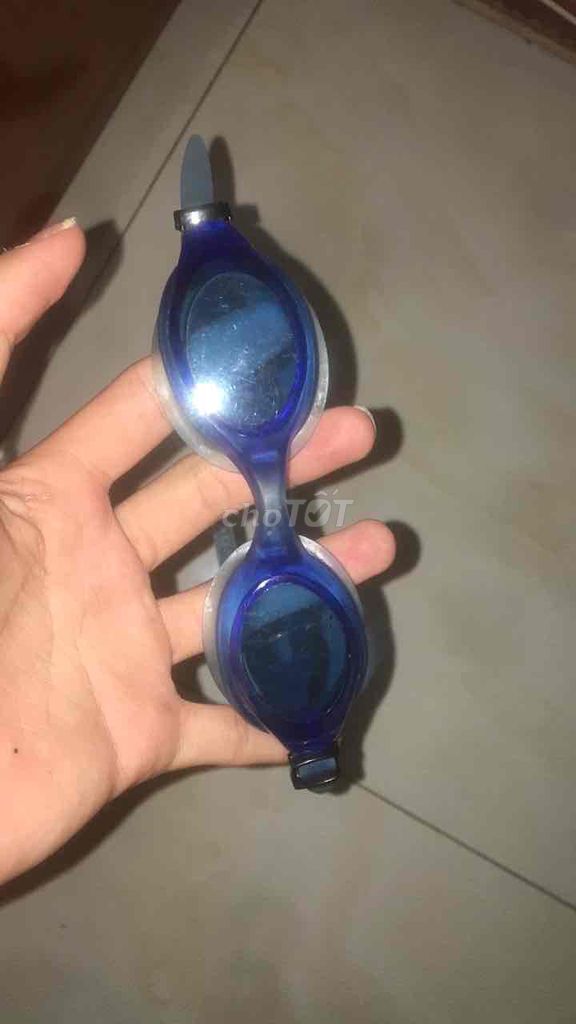 Kính bơi Phoenix Xanh đã dùng. Mua bán Đồ thể thao, Dã ngoại tại Huyện Kim Thành Hải Dương được đăng bởi phạm nam hình 1