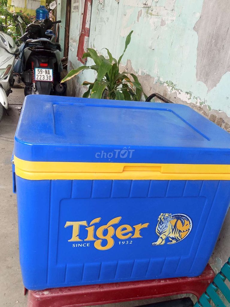 Thùng giữ nhiệt Tiger 96 lít. Mua bán Dụng cụ nhà bếp tại Quận Bình Tân Tp Hồ Chí Minh được đăng bởi Minh Hiền  hình 1