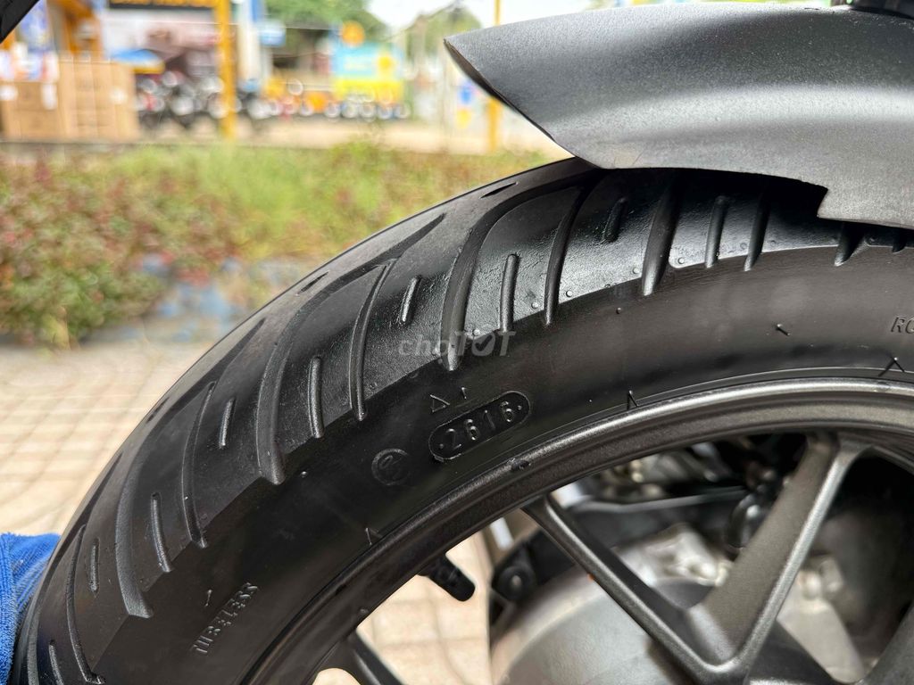 Honda Vario 150 2016 Vàng cát 16384 km. Mua bán Xe máy tại Quận Ô Môn Cần Thơ được đăng bởi Trần Tùng hình 11