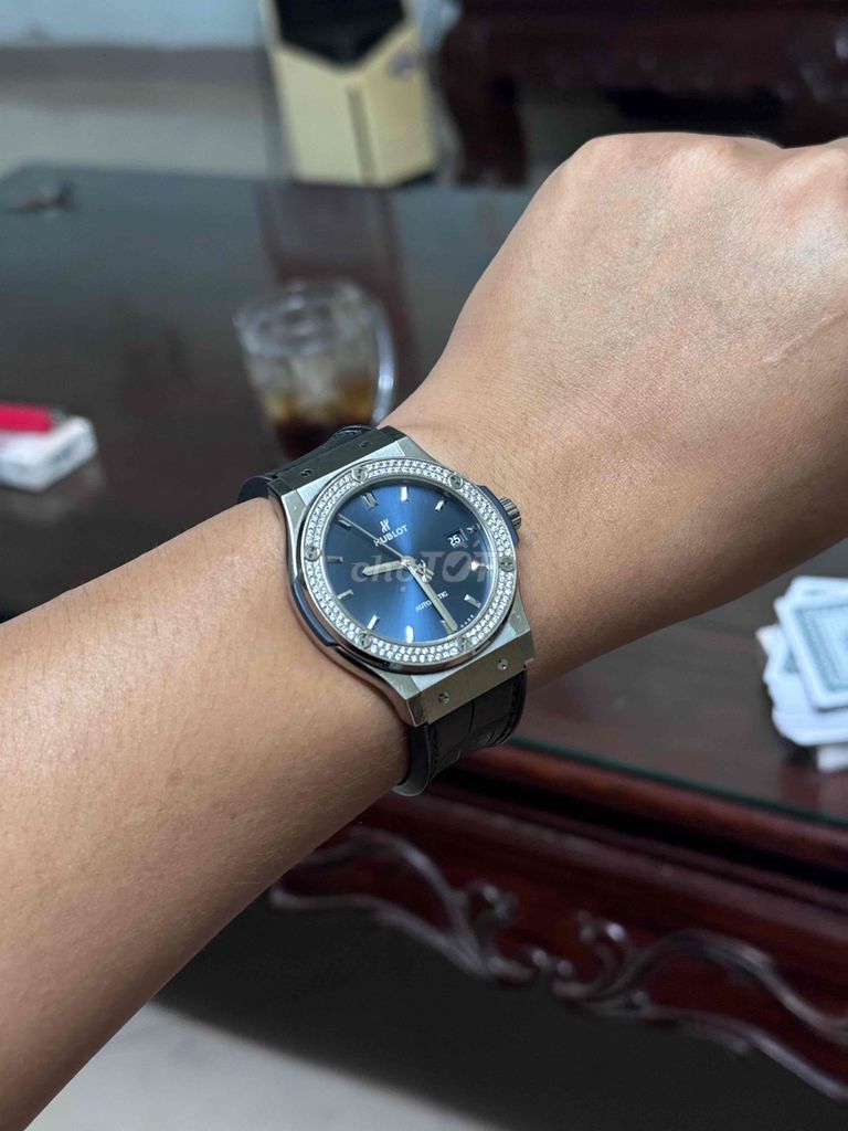 Hublot Fushion 42’mm niềng kim cương