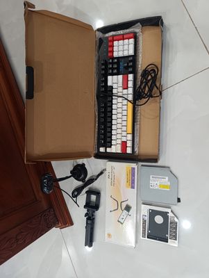 Phụ kiện máy tính (webcam, bàn phím cơ, ...). Mua bán Phụ kiện (Màn hình, Chuột...) tại Quận 6 Tp Hồ Chí Minh được đăng bởi Thắng