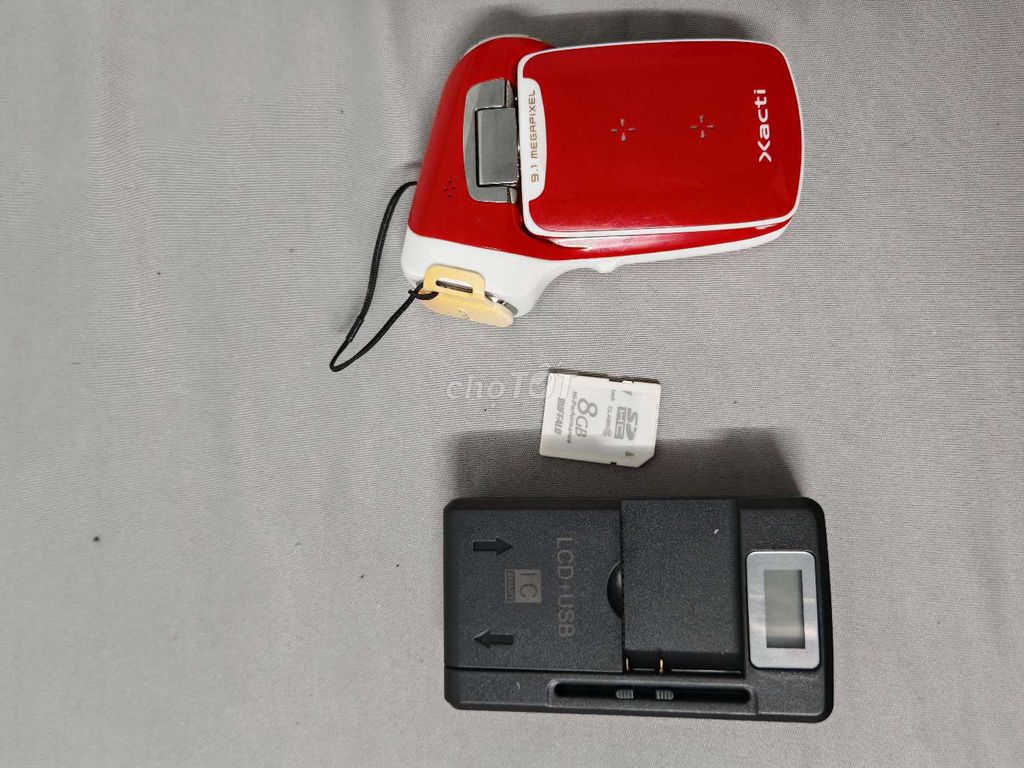 Máy ảnh Sanyo Nhật bãi màu vintage