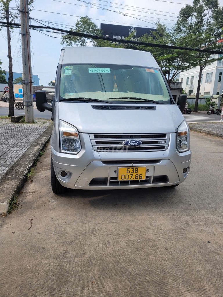 XE FORD TRANSIT BẢN TIÊU CHUẨN ĐỜI 2015 BAO ĐẸP