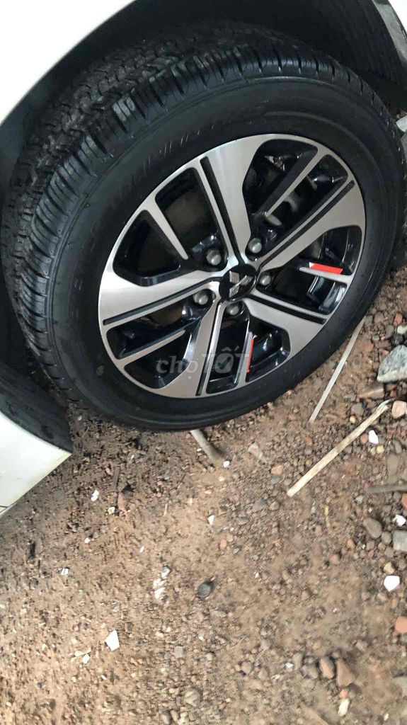 Mitsubishi Xpander 2019 1.5 AT - 83000 km. Mua bán Ô tô tại Quận 4 Tp Hồ Chí Minh được đăng bởi Phuong Meo hình 18