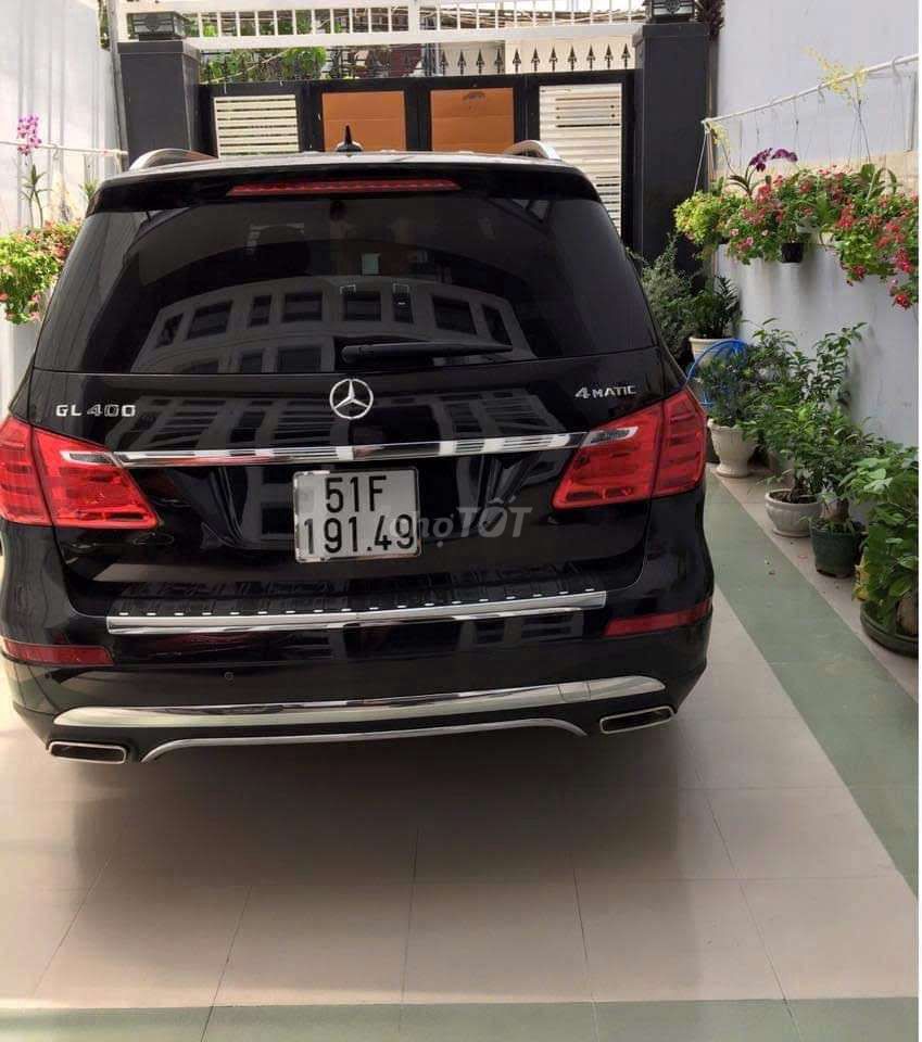 Mercedes-Benz GL400 2015 черный США автомат