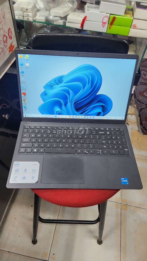 Dell 15 3520 i5 1235U/8g/256g/15.6" 120Hz zin đẹp