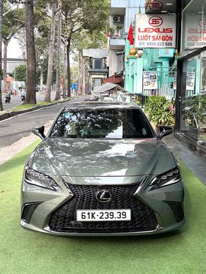 Lexus ES250 F Sport 2023 đk24 - 12000 km. Mua bán Ô tô tại Quận 1 Tp Hồ Chí Minh được đăng bởi Phạm Bảo