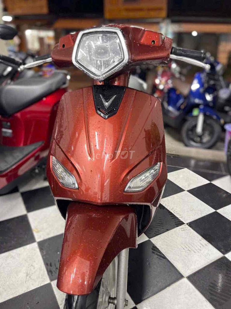 VinFast VentOS Red 7000 км продается с мешком для фасоли