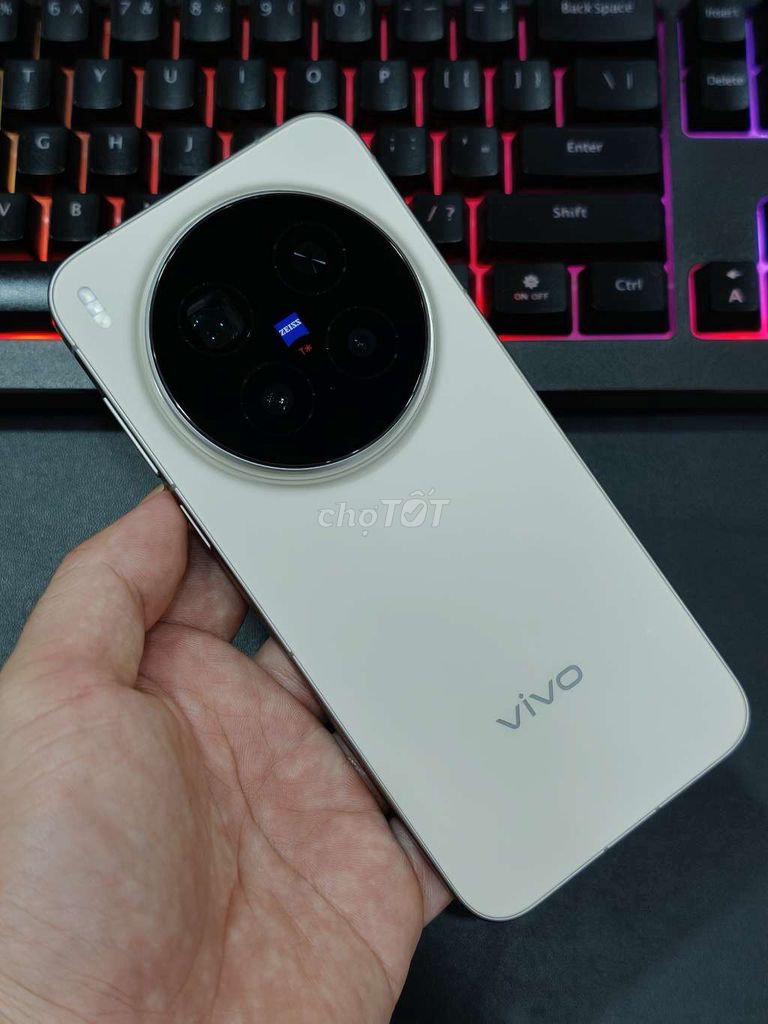 Vivo X300 Pro 12/256 99% Nâu Fullbox. Mua bán Điện thoại tại Quận Ninh Kiều Cần Thơ được đăng bởi Nguyễn Toàn hình 1