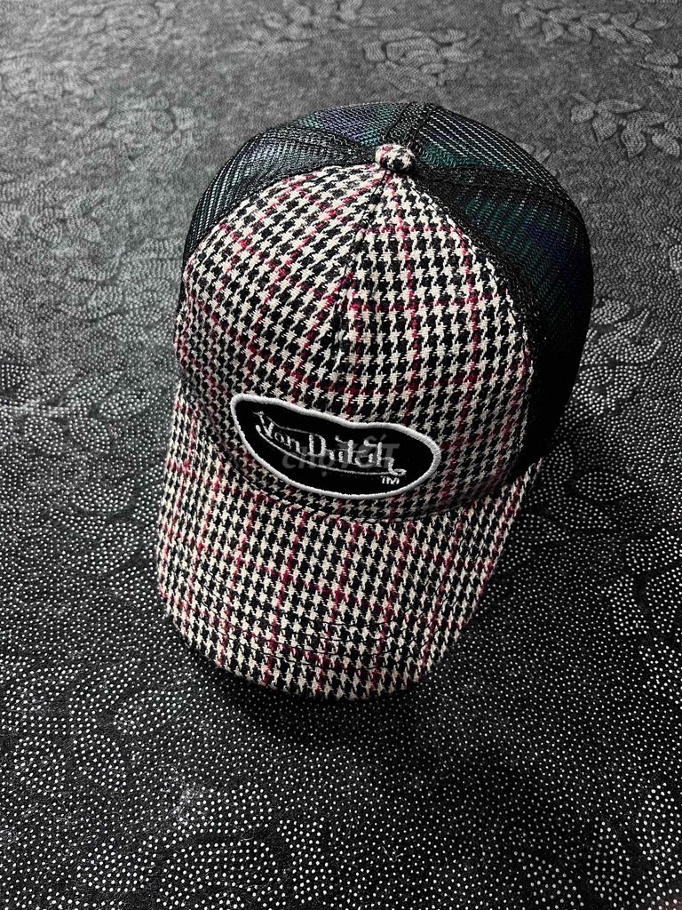 Mũ lưỡi trai Von Dutch Unisex. Mua bán Phụ kiện thời trang khác tại Huyện Đức Trọng Lâm Đồng được đăng bởi Black 2hand  hình 1