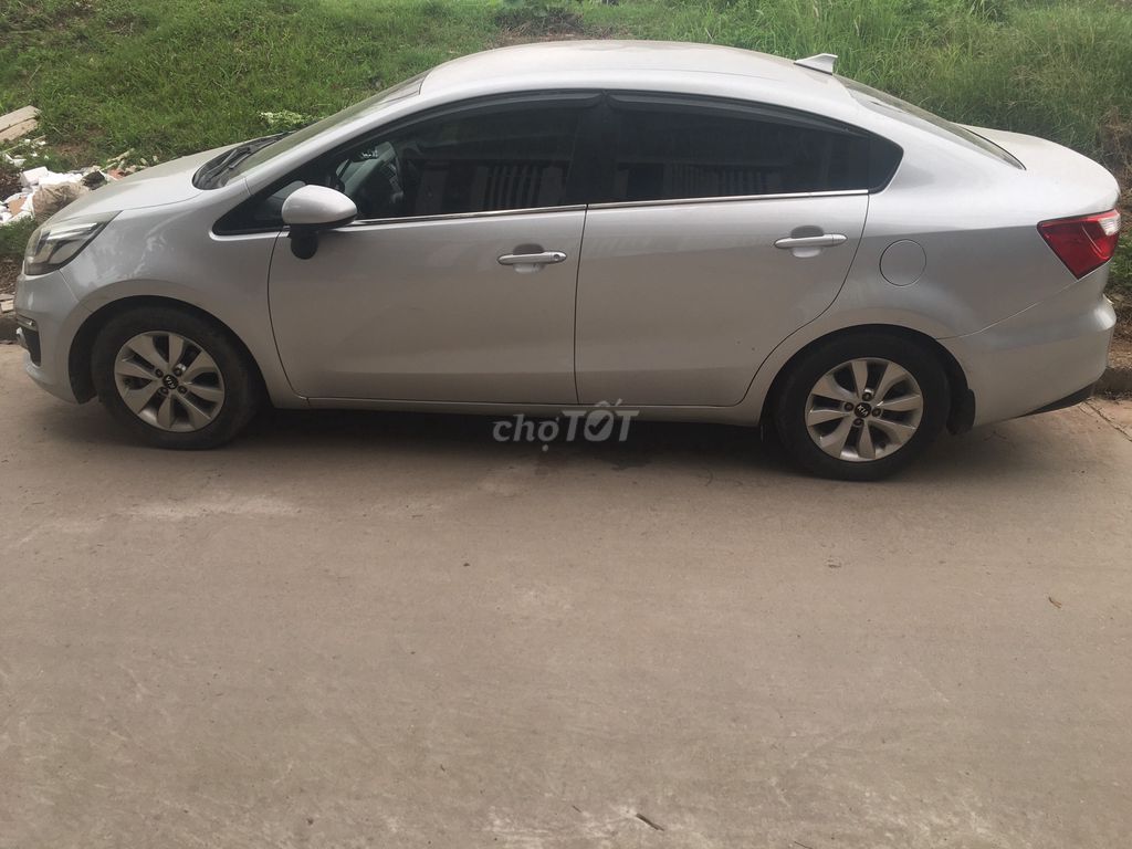 Kia Rio 2015 1.4 MT Sedan - 140 km. Mua bán Ô tô tại Quận Bắc Từ Liêm Hà Nội được đăng bởi Nguyen Long hình 3