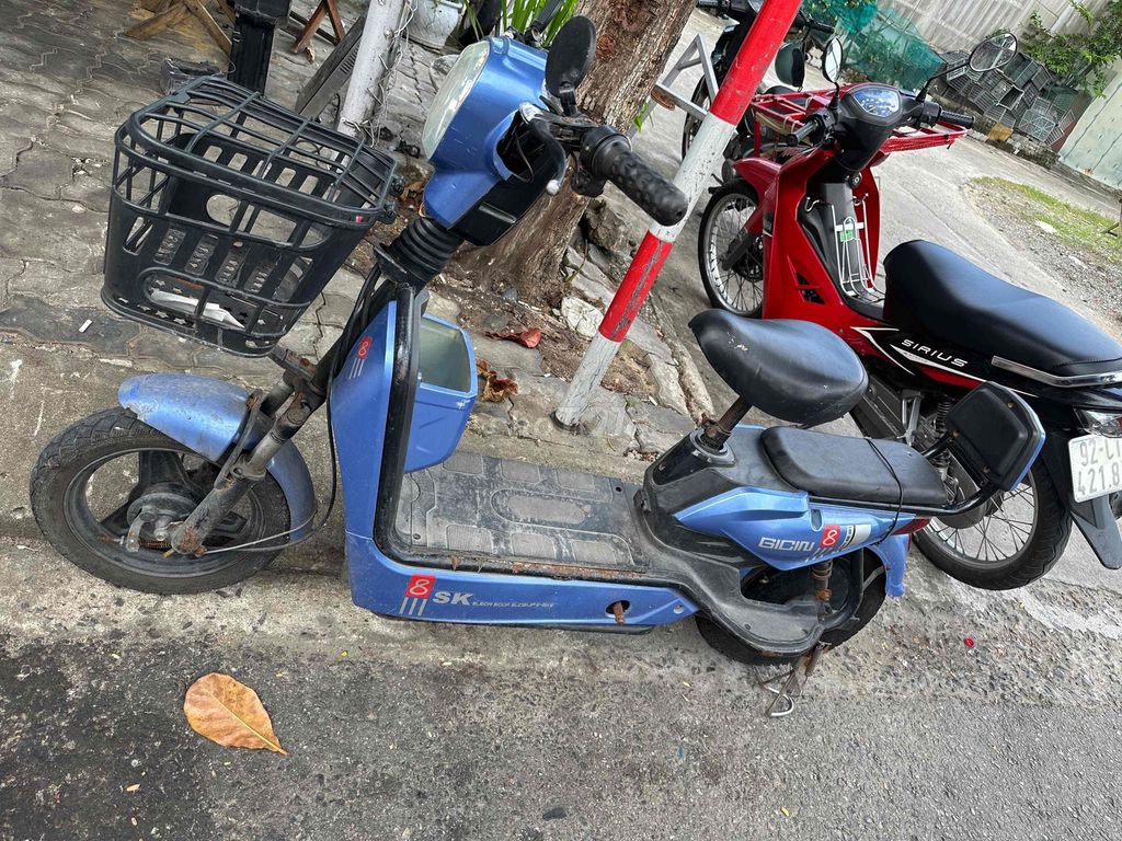 bán xe củ như hình còn chay ok. Mua bán Xe điện tại Quận Cẩm Lệ Đà Nẵng được đăng bởi Minh nhật quang hình 1