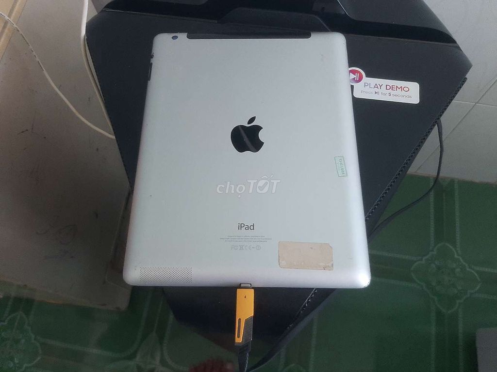 Ipod 3 quốc tế 16gb đọc báo giải trí..... Mua bán Máy tính bảng tại Thành phố Long Xuyên An Giang được đăng bởi võ thanh kim hình 3