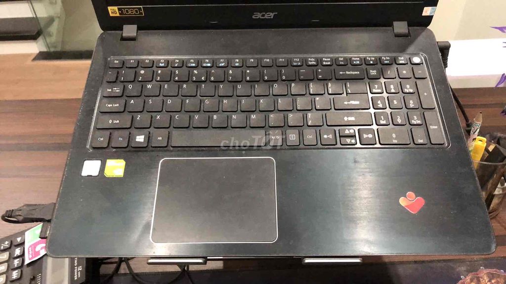Laptop Acer Aspire E5 ( Tặng kèm sạc ) có fix