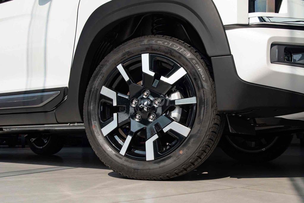 🚗🚗 Ưu đãi Xpander PRE & CROSS   + Phủ bóng toàn xe. Mua bán Ô tô tại Quận 1 Tp Hồ Chí Minh được đăng bởi Trung  hình 7