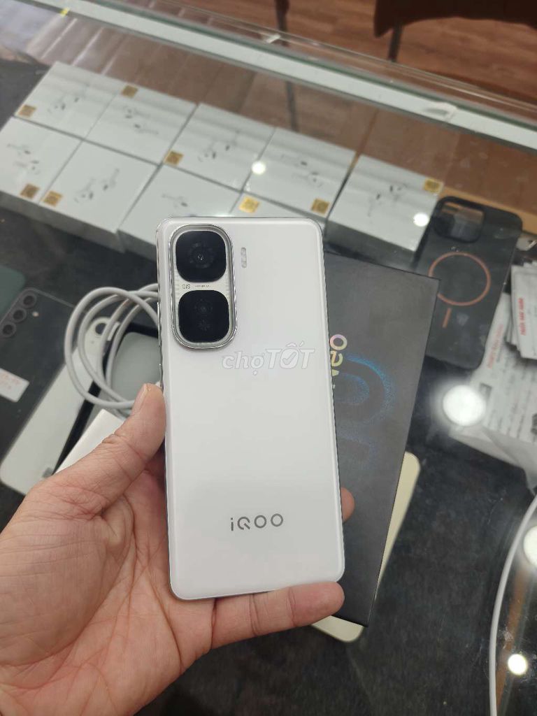iQOO Neo10 Fullbox. 99.9%. Mua bán Điện thoại tại Thành phố Buôn Ma Thuột Đắk Lắk được đăng bởi MNmobile hình 1