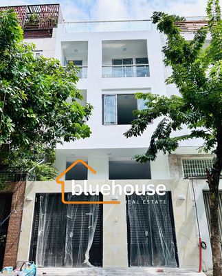 Аренда · 6 комн. · 120 м² · Quận Tân Bình, ул. Đường Nguyễn Thái Bình