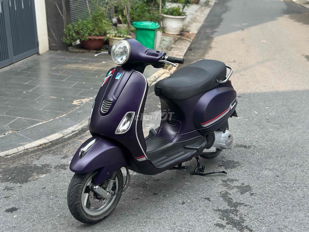 Пьяджо Веспа LX125 3 года 2015 Фиолетовый