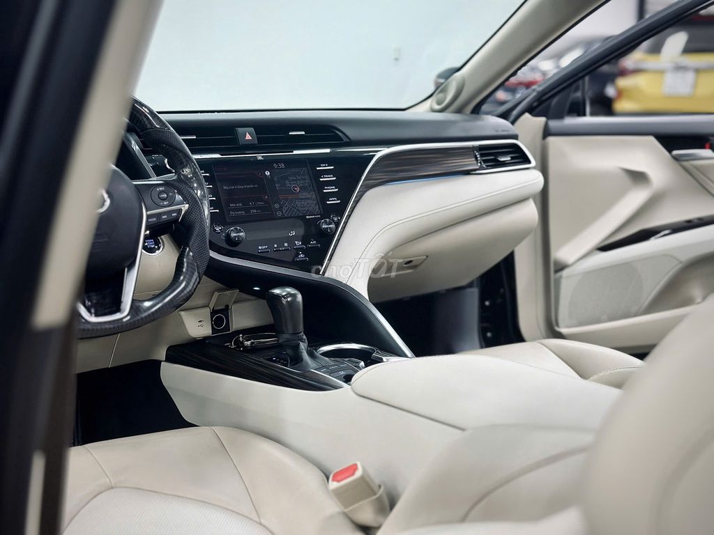 Toyota Camry 2.5Q Model 2022 siêu cọp. Mua bán Ô tô tại Quận 11 Tp Hồ Chí Minh được đăng bởi Kim Ngân Xe Lướt hình 19