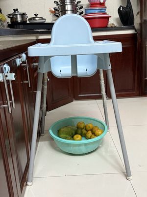 Ghế ngồi ăn dặm. Mua bán Mẹ và bé tại Quận Bình Tân Tp Hồ Chí Minh được đăng bởi Luu ngọc hoa