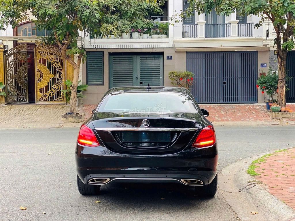 🔺MERCEDES C250 EXCLUSIVE MODEL 2018. Mua bán Ô tô tại Quận 7 Tp Hồ Chí Minh được đăng bởi Tung hình 4
