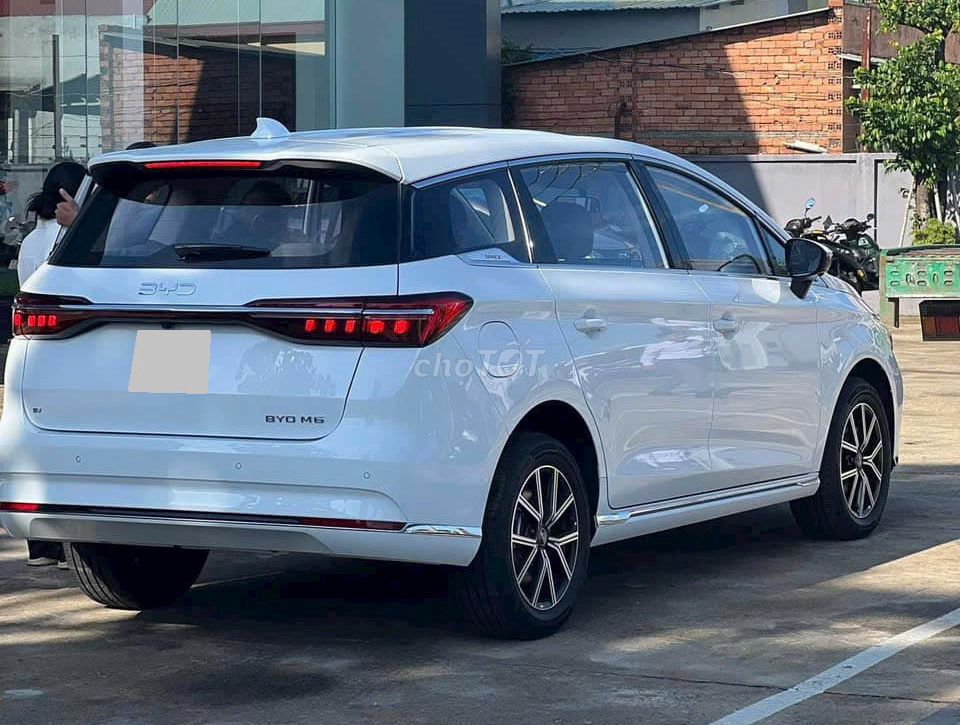 BYD M6 sx 2024 màu trắng đẹp. Mua bán Ô tô tại Quận Gò Vấp Tp Hồ Chí Minh được đăng bởi Quang hình 3