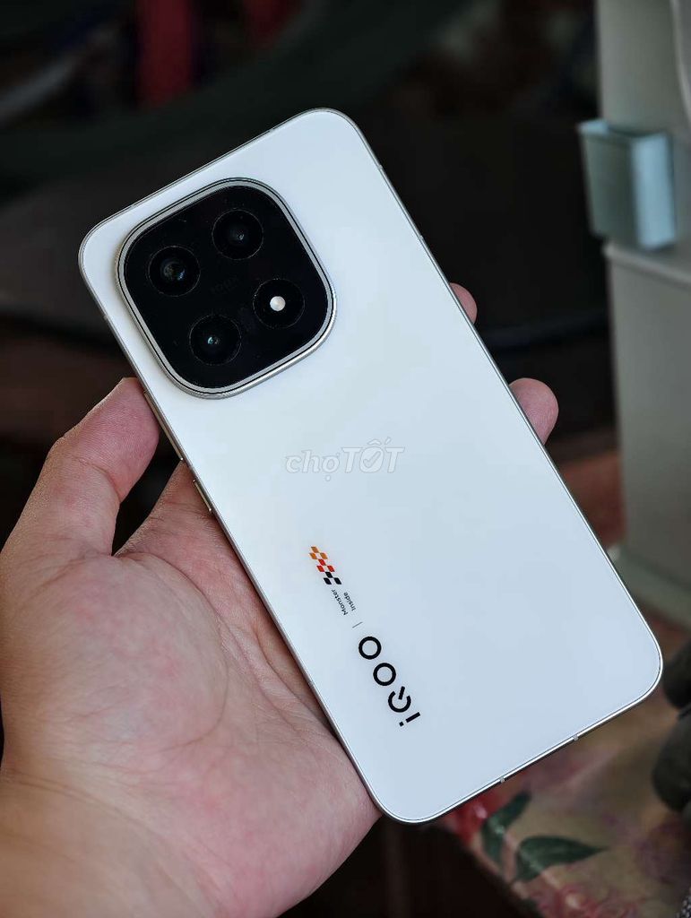 iQOO 15 256GB Trắng Như mới. Mua bán Điện thoại tại Quận 10 Tp Hồ Chí Minh được đăng bởi Nờ i Ny hình 1