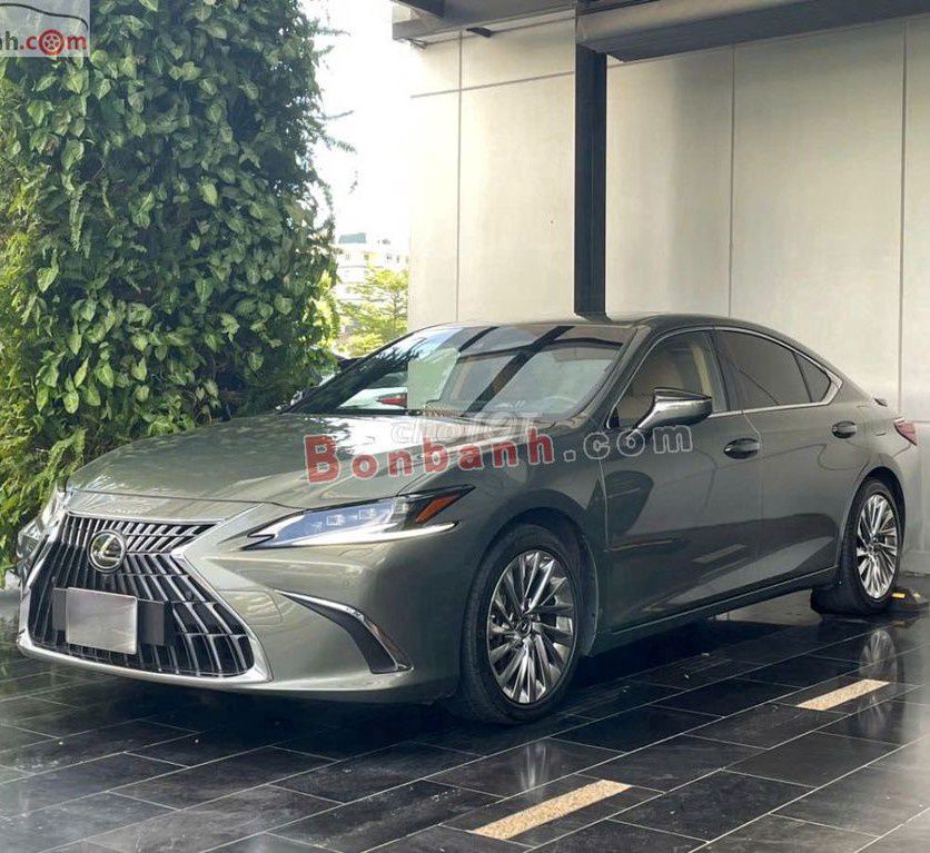 Lexus ES 300h 2021 - 2 Tỷ 400 Triệu. Mua bán Ô tô tại Quận Long Biên Hà Nội được đăng bởi Nguyễn Khắc Hoàn hình 2