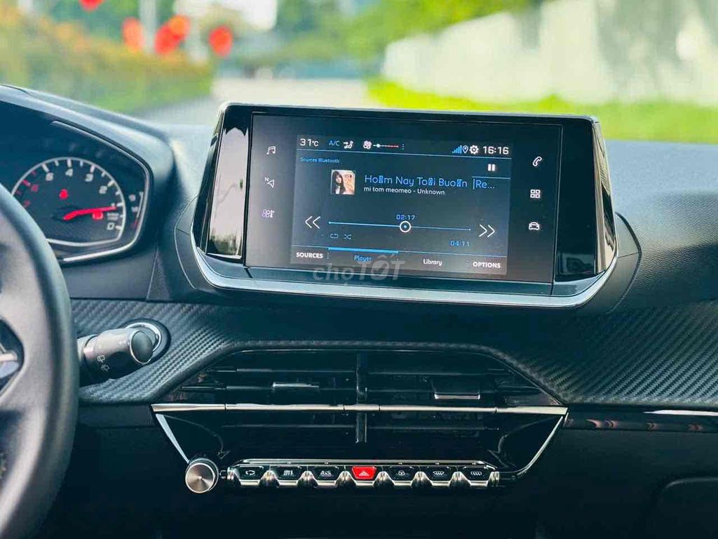 Peugeot 2008 Active 1.2 AT sản xuất 2022. Mua bán Ô tô tại Quận Hà Đông Hà Nội được đăng bởi A Huan  hình 14