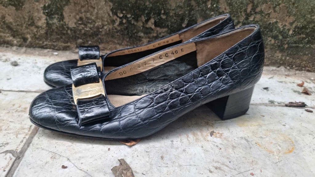 199.10 Salvatore Ferragamo Women pumps. Mua bán Giày dép tại Thành phố Thủ Đức Tp Hồ Chí Minh được đăng bởi Nguyễn Thành Hưng hình 1