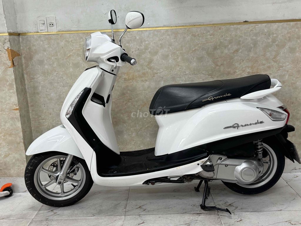 Gremđe màu trắng mới keng 43D1-577.45. Mua bán Xe máy tại Quận Sơn Trà Đà Nẵng được đăng bởi Minh Dũng bán trả góp 136 vân đồn  hình 1