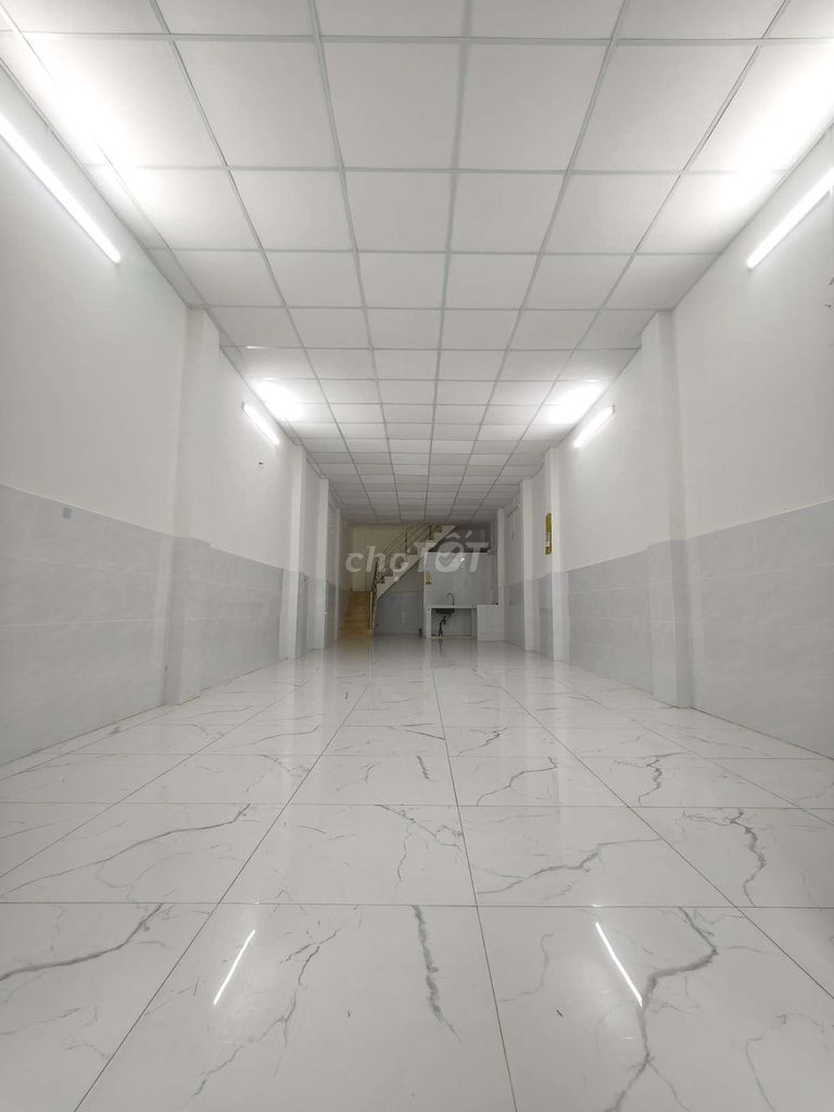 Аренда · 2 комн. · 80 м² · Quận Tân Phú, ул. Đường Khuông Việt