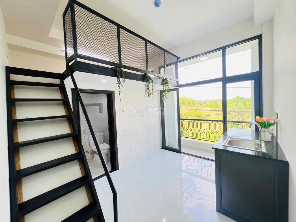 khai trương duplex ban công gần CĐ Công Thương-Khu CNC ở được3-4 nguoi