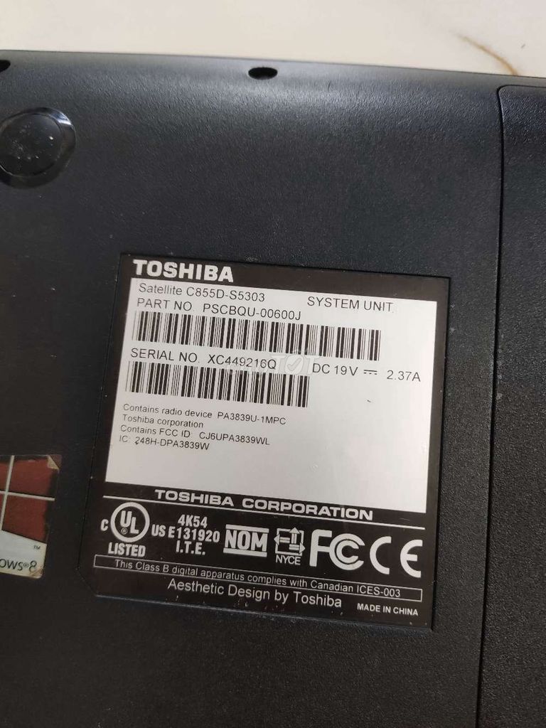 Bán Xác Laptop Toshiba Satellite C855D hỏng màn