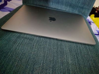 MacBook Air 13inch 2019 - Máy đẹp, giá tốt