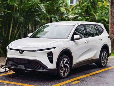 LIMO GREEN 2025 GIAO NGAY T12 GIÁ CHỈ TỪ 681TR !!. Mua bán Ô tô tại Quận Bình Tân Tp Hồ Chí Minh được đăng bởi Lê Phát