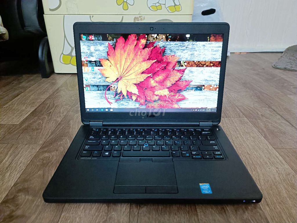 Dell latitude i5 5300 RAM 8H HHD 500G