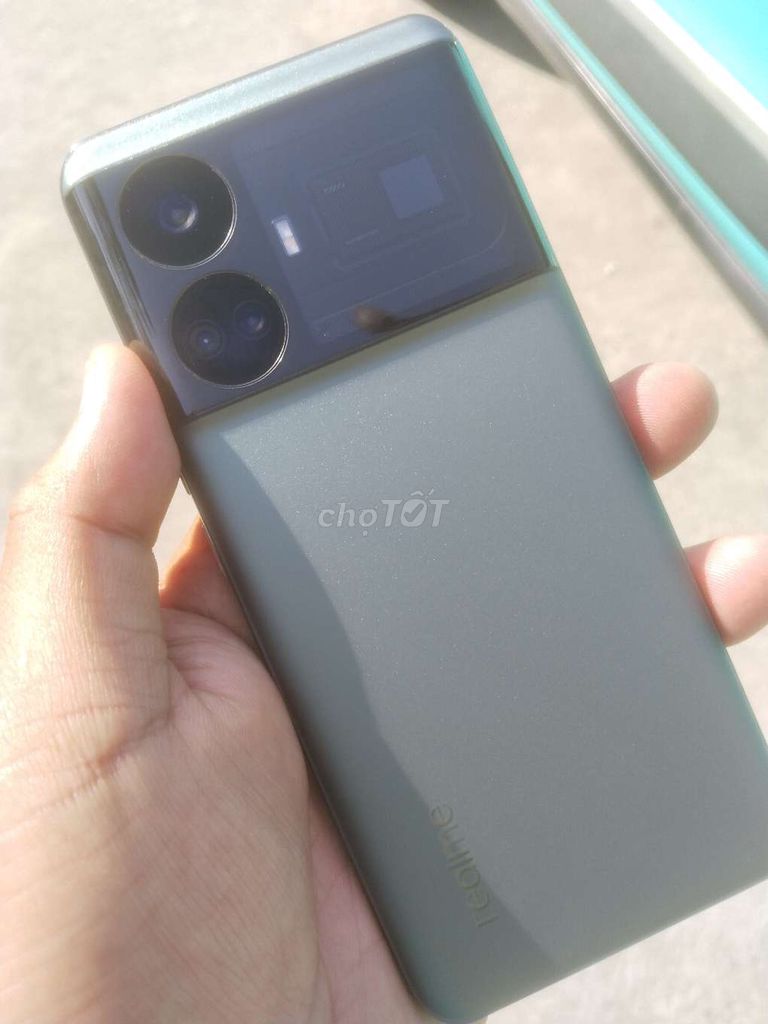 Realme GT 5 256GB Xám. Mua bán Điện thoại tại Thành phố Biên Hòa Đồng Nai được đăng bởi Thói đời hình 1