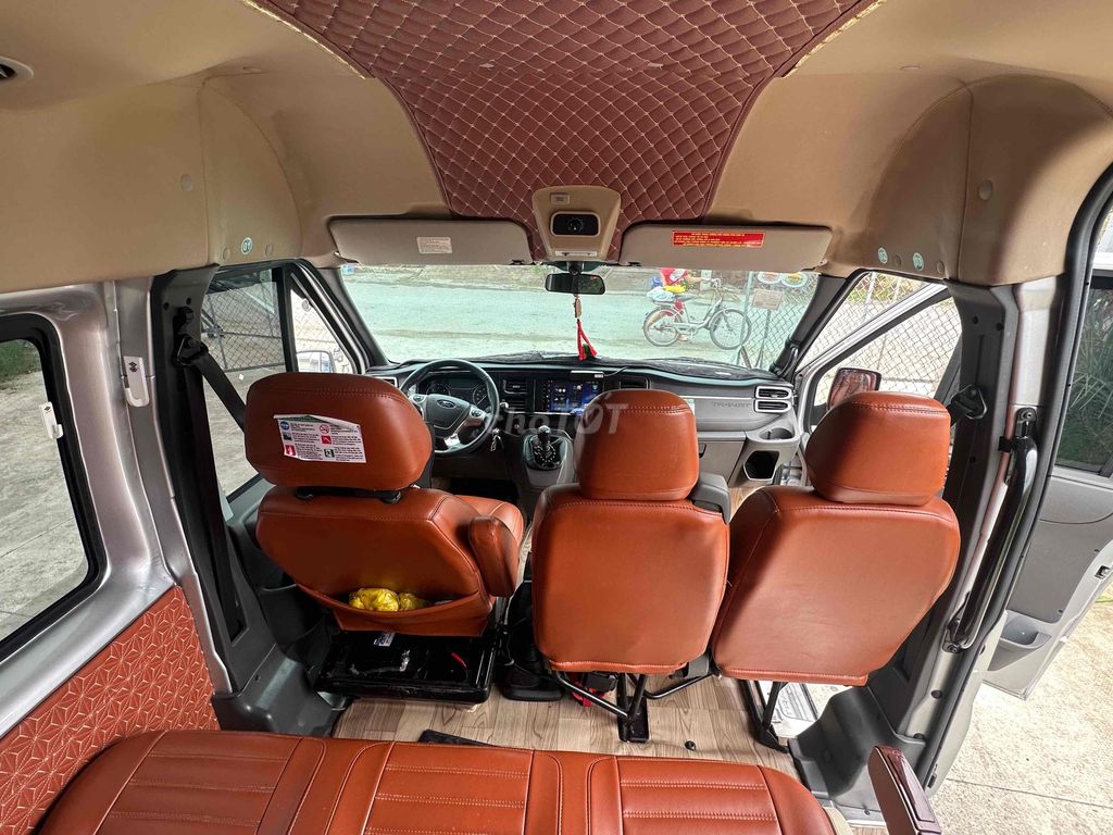 Ford Transit 2023 1chủ mua mới từ đầu. Mua bán Ô tô tại Huyện Bình Chánh Tp Hồ Chí Minh được đăng bởi Quốc Bảo  hình 10