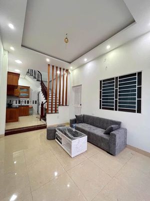 Cho thuê nhà nguyên căn Phú Diễn, Bắc Từ Liêm, 30m2 x 5 tầng