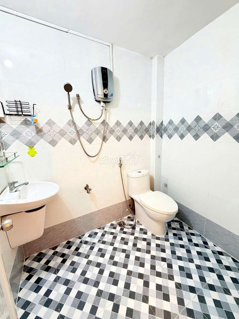 Nhà 52M2 hẻm thẳng một sẹc cách đường HVB 20M vuông nở hậu có sân r.4M - ảnh 5